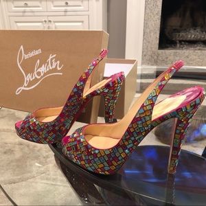 Christian Louboutin Pump Red Bottom